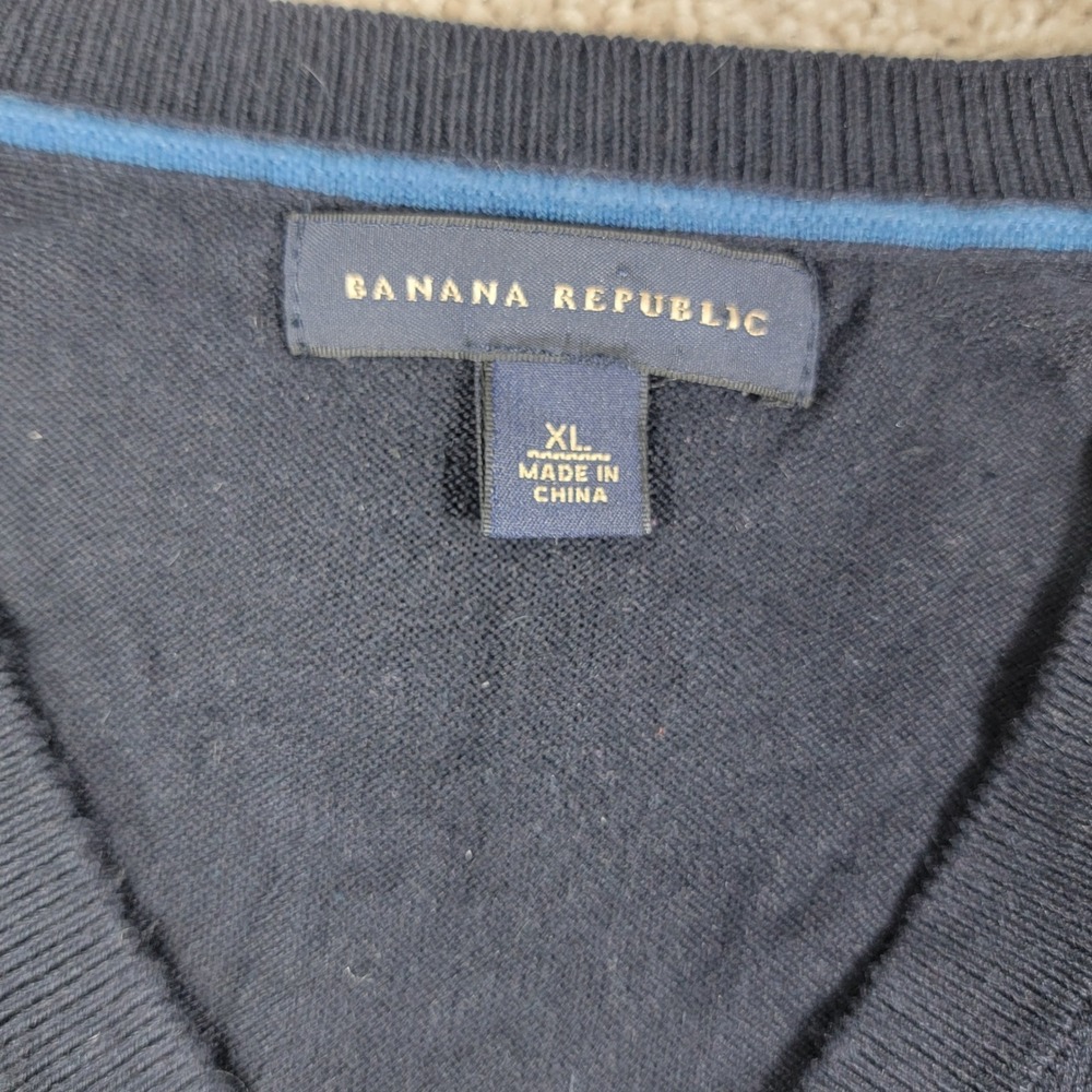 Banana Republic Mens XL Navy Blue V-Neck Long Sleeve Knit Sweater Classic Fit